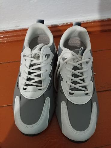 Ботс размер 42 новый at lalafo.kg Ботс размер 42 новый