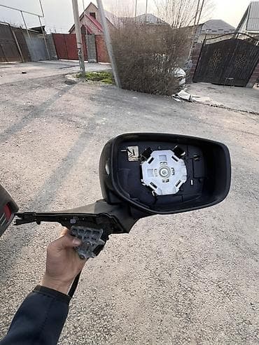 Боковое левое Зеркало Subaru at lalafo.kg Боковое левое Зеркало Subaru