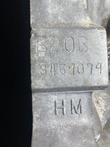 Бензиновый мотор Honda 2000 г., 2 л, Б/у, Япония at lalafo.kg Бензиновый мотор Honda 2000 г., 2 л, Б/у, Япония