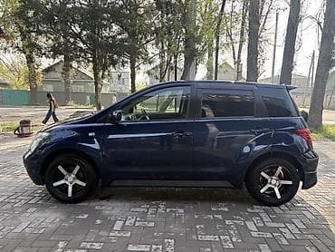 Toyota Ist: 2003 г., 1.5 л, Автомат, Бензин, Хэтчбэк at lalafo.kg Toyota Ist: 2003 г., 1.5 л, Автомат, Бензин, Хэтчбэк