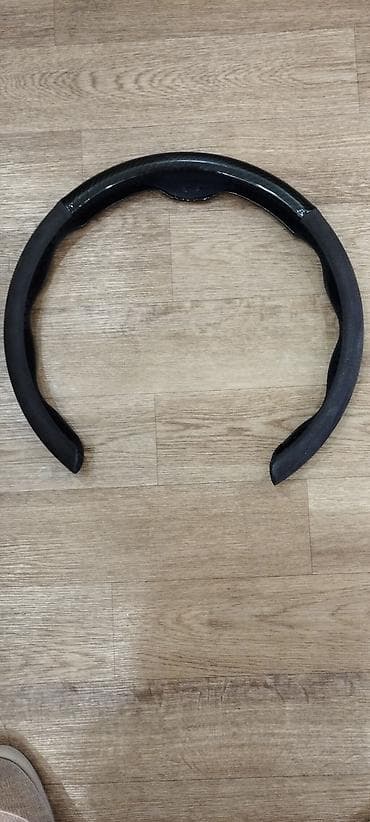 Чехол на руль, цвет - Черный, Новый, Самовывоз at lalafo.kg Чехол на руль, цвет - Черный, Новый, Самовывоз