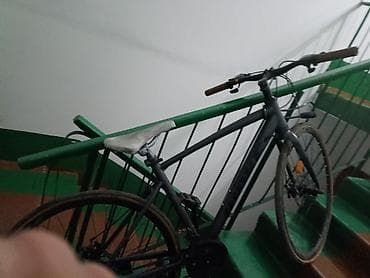 Городской/фитнесс-велосипед на 28" колесах. Особенности: - Легкая at lalafo.kg Городской/фитнесс-велосипед на 28" колесах. Особенности: - Легкая