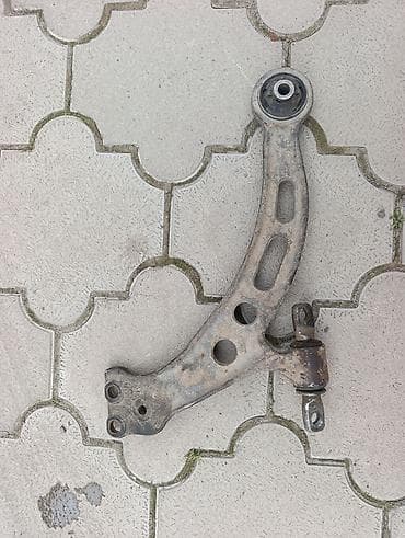 Передний правый рычаг Lexus Б/у at lalafo.kg Передний правый рычаг Lexus Б/у