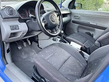 Mazda Demio: 2003 г., 1.3 л, Механика, Бензин, Хэтчбэк at lalafo.kg — 6 Mazda Demio: 2003 г., 1.3 л, Механика, Бензин, Хэтчбэк — 6