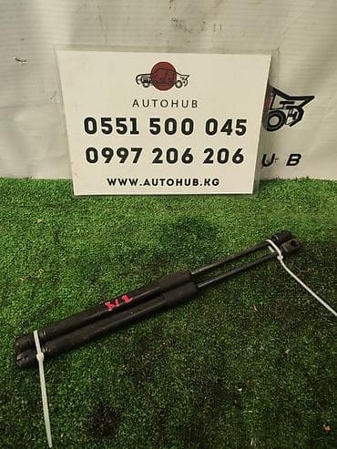 Амортизаторы капота Hyundai, Б/у, Оригинал at lalafo.kg Амортизаторы капота Hyundai, Б/у, Оригинал