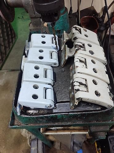 Реставрация шарниров задних дверей Мерседес спринтер 906. Полный at lalafo.kg Реставрация шарниров задних дверей Мерседес спринтер 906. Полный