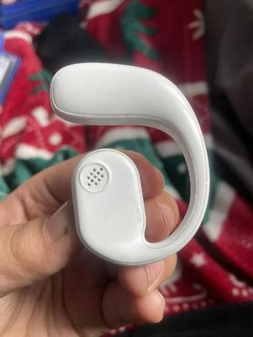 Беспроводная моно‑гарнитура с заушным креплением - Эргономичная at lalafo.kg Беспроводная моно‑гарнитура с заушным креплением - Эргономичная