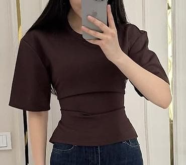 Топ, Трикотаж, Облегающая модель, S at lalafo.kg Топ, Трикотаж, Облегающая модель, S