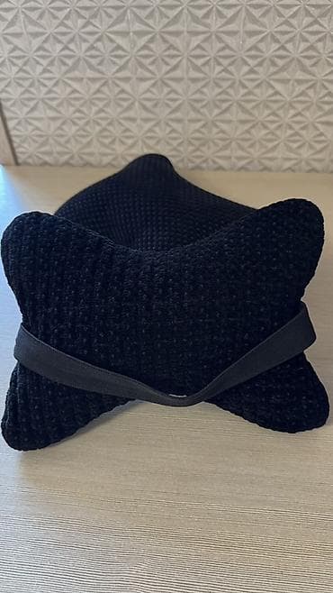 Подушка с мягкой набивкой, цвет - Черный at lalafo.kg Подушка с мягкой набивкой, цвет - Черный