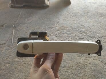 Ковролин: Алдыңкы оң Toyota, Колдонулган, Оригинал lalafo.kg да — 1 Ковролин: Алдыңкы оң Toyota, Колдонулган, Оригинал — 1