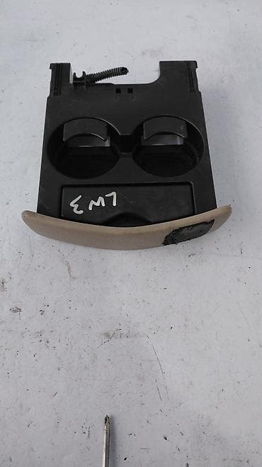 Эшик карталары: Подстаканник Mazda MPV (LW) 2002 - Оригинальный выдвижной модуль на lalafo.kg да — 2 Эшик карталары: Подстаканник Mazda MPV (LW) 2002 - Оригинальный выдвижной модуль на — 2