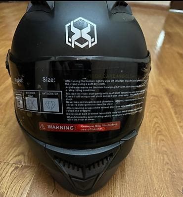 Мотошлем интегральный (full face), матовый черный Основные at lalafo.kg Мотошлем интегральный (full face), матовый черный Основные