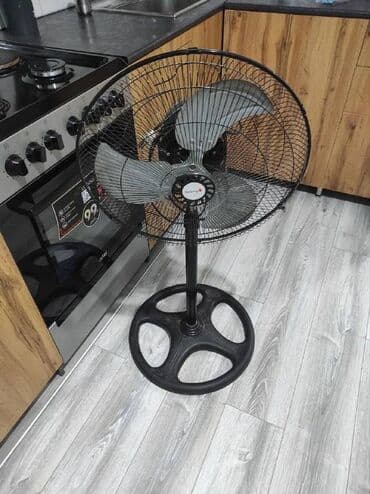 Вентилятор Напольный, Лопастной at lalafo.kg Вентилятор Напольный, Лопастной