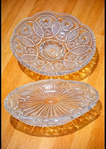 Набор из 2 стеклянных салатниц/конфетниц - Материал: прозрачное at lalafo.kg Набор из 2 стеклянных салатниц/конфетниц - Материал: прозрачное