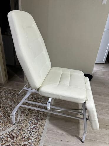 Продается педикюрное кресло Лежал года 2 в квартире 😅 Полностью at lalafo.kg Продается педикюрное кресло Лежал года 2 в квартире 😅 Полностью