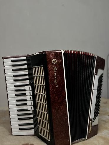 Аккордеон «Аккорд» (кнопочно-фортепианный) - Правая клавиатура at lalafo.kg Аккордеон «Аккорд» (кнопочно-фортепианный) - Правая клавиатура