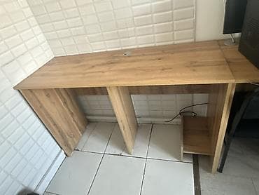 Бычуучу столдор: Компьютердик үстөлү, Текчелери бар lalafo.kg да — 7 Бычуучу столдор: Компьютердик үстөлү, Текчелери бар — 7