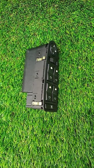 Блок кнопок стеклоподьемника праворукое BMW / Bmw / bmw / БМВ / Бмв / at lalafo.kg Блок кнопок стеклоподьемника праворукое BMW / Bmw / bmw / БМВ / Бмв /