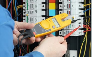 Электрик Больше 6 лет опыта at lalafo.kg Электрик Больше 6 лет опыта