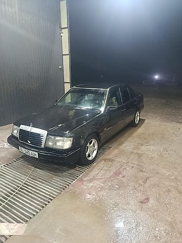 Mercedes-Benz W124: 1991 г., 2 л, Механика, Бензин, Седан at lalafo.kg Mercedes-Benz W124: 1991 г., 2 л, Механика, Бензин, Седан