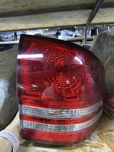 Задний левый стоп-сигнал Toyota at lalafo.kg Задний левый стоп-сигнал Toyota