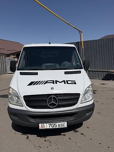 Легкий грузовик, Mercedes-Benz, Стандарт, 3 т, Б/у at lalafo.kg Легкий грузовик, Mercedes-Benz, Стандарт, 3 т, Б/у