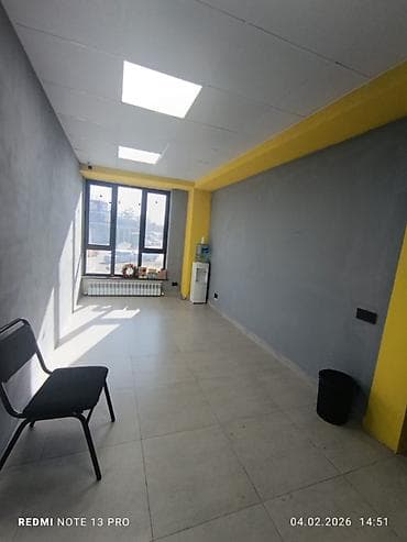 Коворкингди ижаралоо: Сдаются офисные помещения в центре города микрорайон Восток-5 lalafo.kg да — 8 Коворкингди ижаралоо: Сдаются офисные помещения в центре города микрорайон Восток-5 — 8