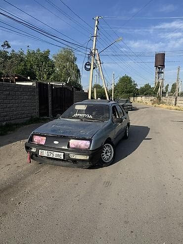 Ford Sierra: 1984 г., Кол менен иштөөчү, Хетчбек lalafo.kg да Ford Sierra: 1984 г., Кол менен иштөөчү, Хетчбек