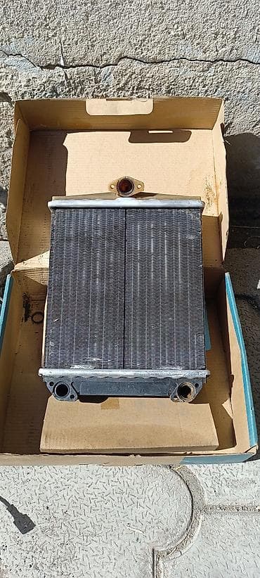 Радиатор отопителя (печки) для автомобиля.на 124 мерс объем 2.3 at lalafo.kg Радиатор отопителя (печки) для автомобиля.на 124 мерс объем 2.3