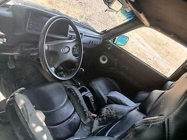 ВАЗ (ЛАДА) 4x4 Нива: 2000 г., 1.7 л, Механика, Бензин, Внедорожник at lalafo.kg ВАЗ (ЛАДА) 4x4 Нива: 2000 г., 1.7 л, Механика, Бензин, Внедорожник