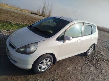 Honda Fit: 2002 г., 1.3 л, Автомат, Бензин, Хэтчбэк at lalafo.kg Honda Fit: 2002 г., 1.3 л, Автомат, Бензин, Хэтчбэк