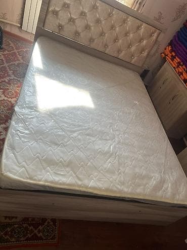 Офис эмереги: Эки кишилик керебет, Колдонулган, Жумшак башы менен, узуну - 200 см lalafo.kg да — 2 Офис эмереги: Эки кишилик керебет, Колдонулган, Жумшак башы менен, узуну - 200 см — 2