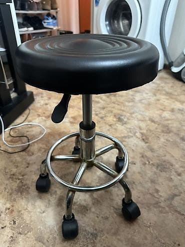 Тигүүчүлөр үчүн отургучтар: Табуретка, Жаңы, Башка материал, Бүктөө эмес lalafo.kg да — 3 Тигүүчүлөр үчүн отургучтар: Табуретка, Жаңы, Башка материал, Бүктөө эмес — 3