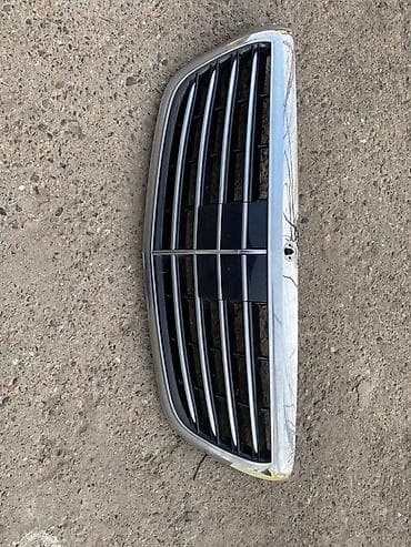 Решетка радиатора Mercedes-Benz Оригинал at lalafo.kg Решетка радиатора Mercedes-Benz Оригинал