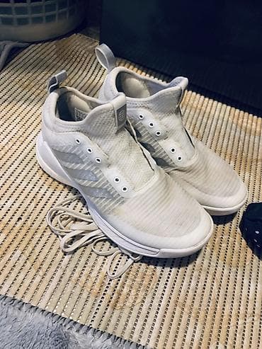 Мужские кроссовки, 41, 40, Adidas, Б/у, цвет - Белый, Платная доставка at lalafo.kg Мужские кроссовки, 41, 40, Adidas, Б/у, цвет - Белый, Платная доставка