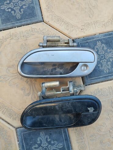 Передняя левая дверная ручка Дверная ручка Honda Б/у at lalafo.kg Передняя левая дверная ручка Дверная ручка Honda Б/у