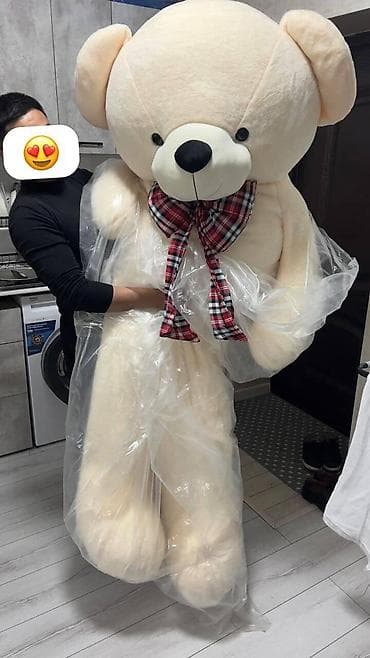 Продаю мишку
большая мишка 2 метр
с упаковкой at lalafo.kg Продаю мишку
большая мишка 2 метр
с упаковкой