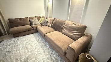 Угловой диван, C подушками at lalafo.kg Угловой диван, C подушками