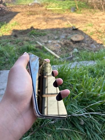 IPhone Xs, Б/у, 256 ГБ, Белый, Чехол, 78 % at lalafo.kg IPhone Xs, Б/у, 256 ГБ, Белый, Чехол, 78 %