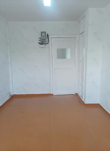1 комната, 12 м², Общежитие, 4 этаж, Косметический ремонт at lalafo.kg 1 комната, 12 м², Общежитие, 4 этаж, Косметический ремонт