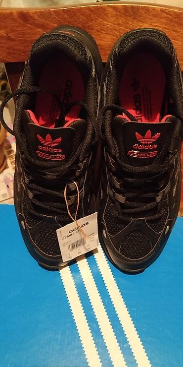 Кроссовки adidas OZMILLEN - Оригинальная модель линейки adidas at lalafo.kg Кроссовки adidas OZMILLEN - Оригинальная модель линейки adidas