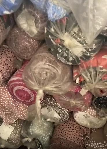 Рулоны печатного трикотажа/тканей с принтом “горох/сердечки”. - at lalafo.kg Рулоны печатного трикотажа/тканей с принтом “горох/сердечки”. -