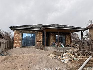 Продам дом в г. Каракол на центральной дороге по улице Шапак Батыра at lalafo.kg Продам дом в г. Каракол на центральной дороге по улице Шапак Батыра