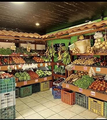 Сниму помещение под овощи и фрукты Ищу помещение в аренду под торговлю at lalafo.kg Сниму помещение под овощи и фрукты Ищу помещение в аренду под торговлю