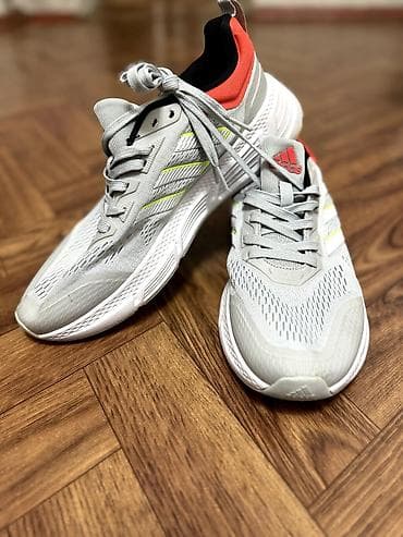 Мужские кроссовки, 42, Adidas, Новый, цвет - Серый at lalafo.kg Мужские кроссовки, 42, Adidas, Новый, цвет - Серый