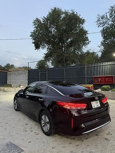 Kia Optima: 2017 г., 2 л, Автомат, Гибрид, Седан at lalafo.kg — 4 Kia Optima: 2017 г., 2 л, Автомат, Гибрид, Седан — 4