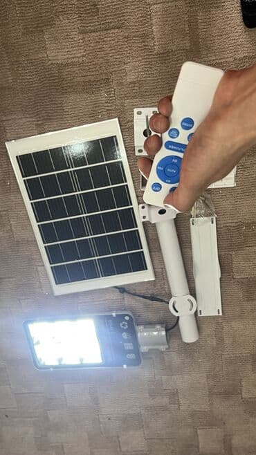 Солнечный уличный прожектор с выносной панелью и пультом ДУ Комплект at lalafo.kg Солнечный уличный прожектор с выносной панелью и пультом ДУ Комплект