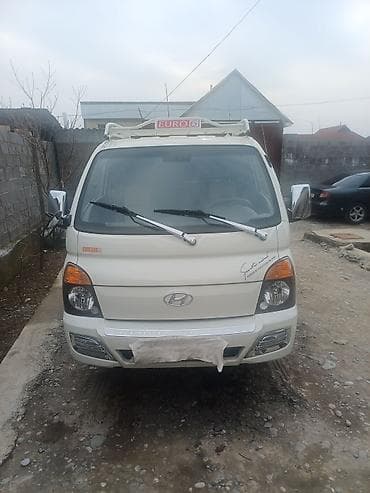 Легкий грузовик, Hyundai, Стандарт, 3 т at lalafo.kg Легкий грузовик, Hyundai, Стандарт, 3 т