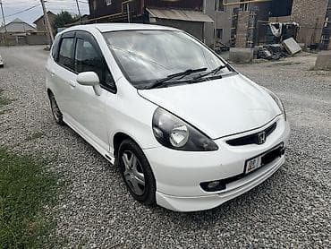 Honda Fit: 2003 г., 1.3 л, Вариатор, Бензин, Хэтчбэк at lalafo.kg Honda Fit: 2003 г., 1.3 л, Вариатор, Бензин, Хэтчбэк
