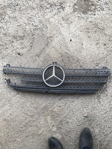 Решетка радиатора Mercedes-Benz at lalafo.kg Решетка радиатора Mercedes-Benz